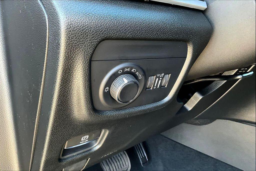 new 2025 Jeep Grand Cherokee L car, priced at $43,855