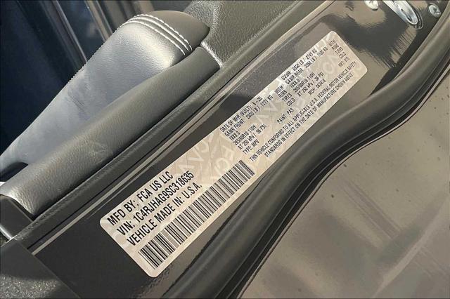 new 2025 Jeep Grand Cherokee car, priced at $41,170