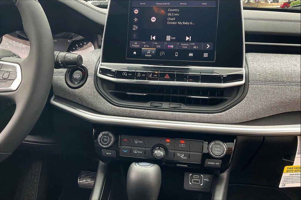 new 2025 Jeep Compass car, priced at $27,760