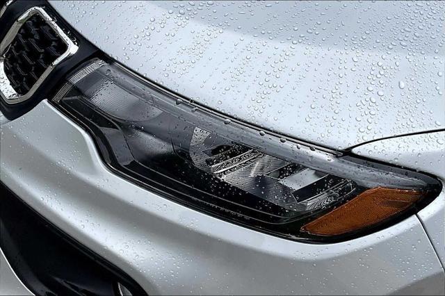 new 2025 Jeep Compass car, priced at $27,760
