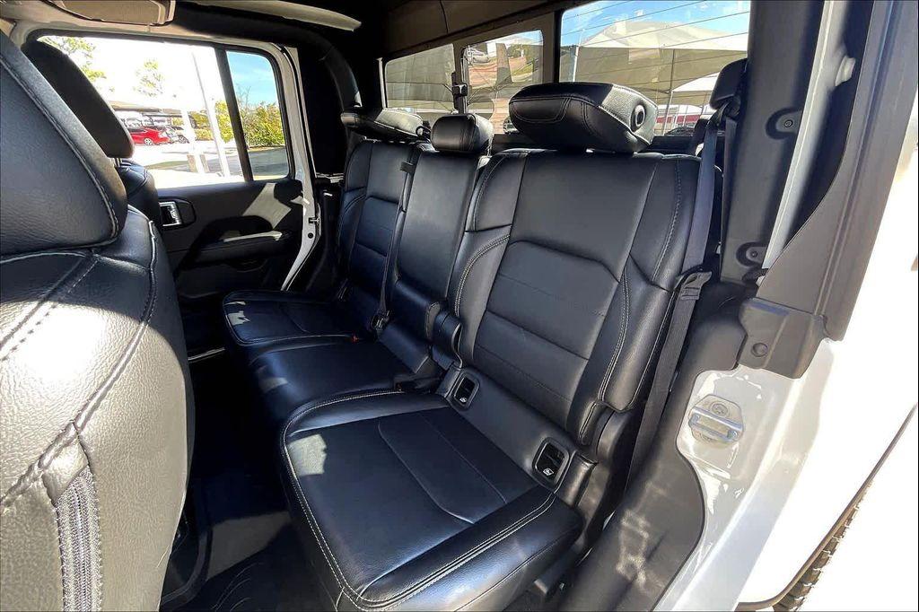 used 2022 Jeep Gladiator car, priced at $31,999