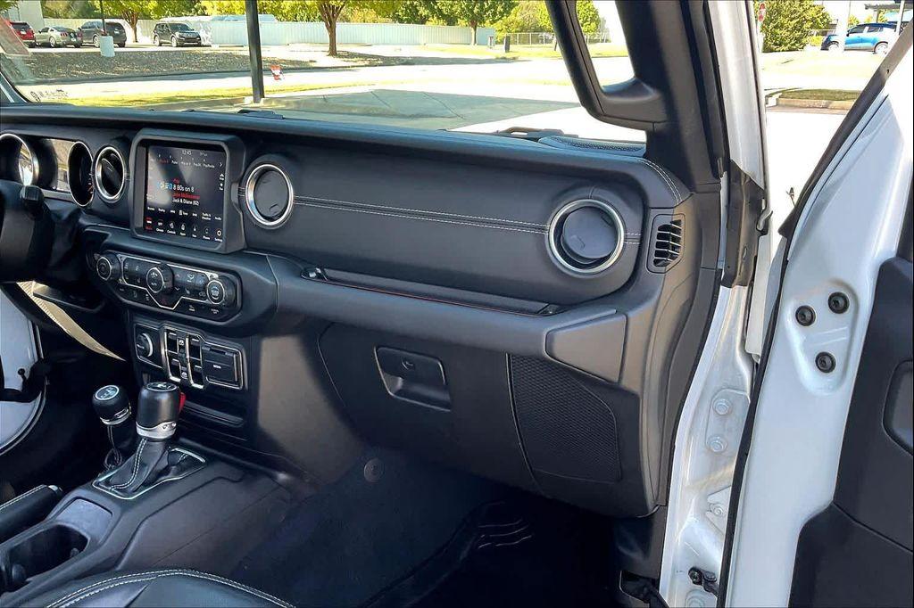 used 2022 Jeep Gladiator car, priced at $31,999