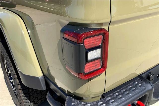 new 2025 Jeep Gladiator car, priced at $62,415
