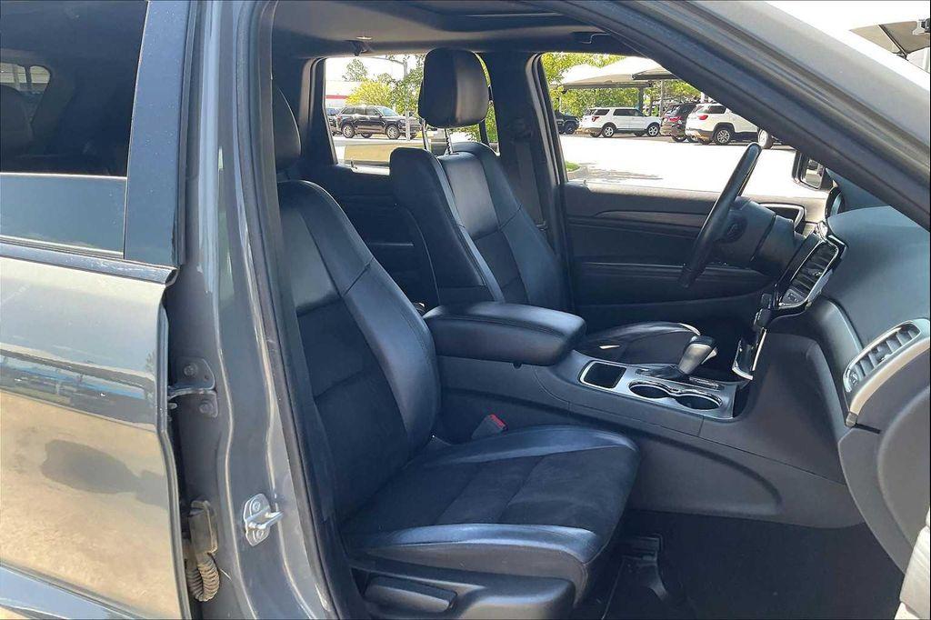 used 2020 Jeep Grand Cherokee car, priced at $19,999