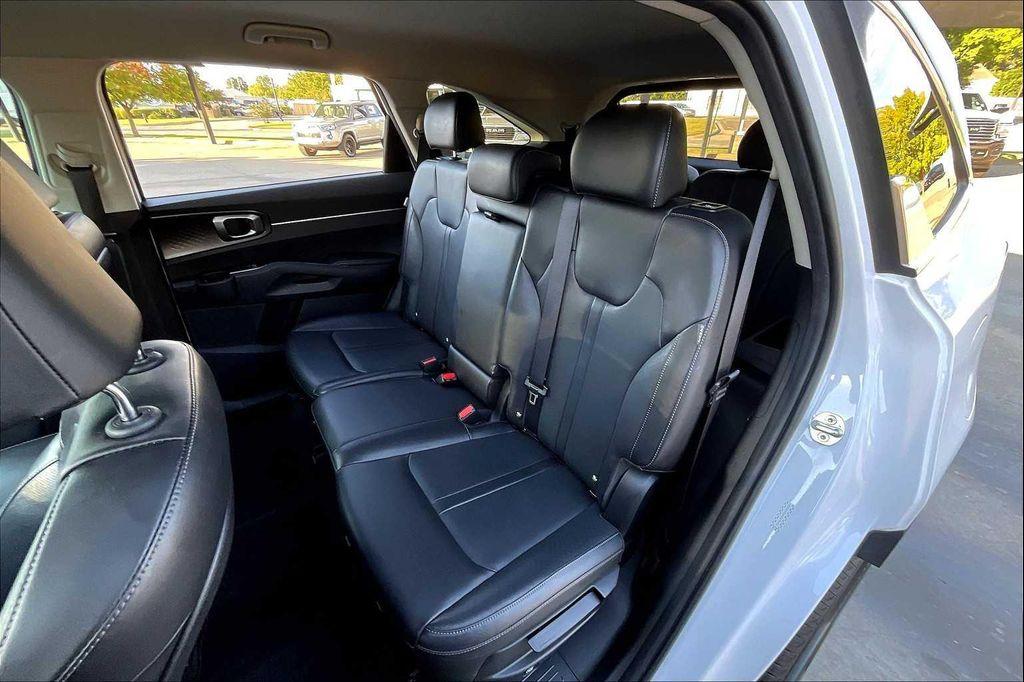 used 2024 Kia Sorento car, priced at $26,999