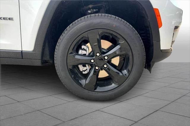 new 2025 Jeep Grand Cherokee L car, priced at $50,240