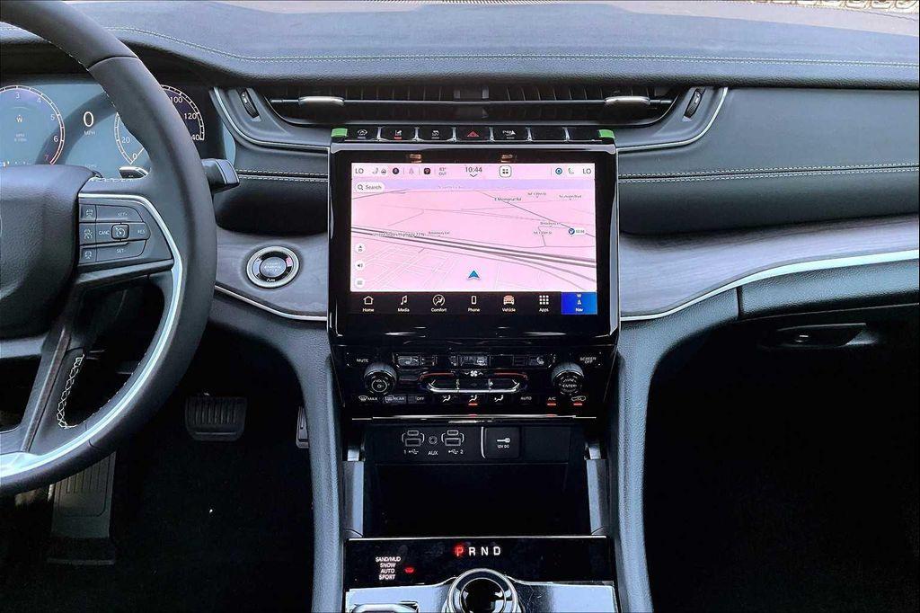 new 2025 Jeep Grand Cherokee L car, priced at $49,999