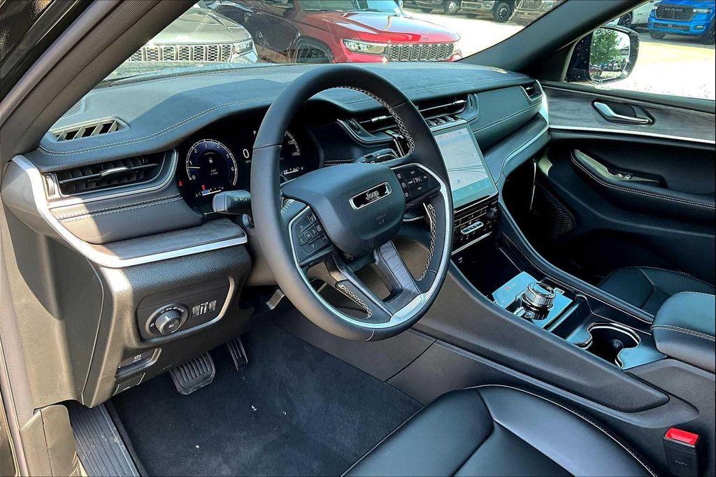 new 2025 Jeep Grand Cherokee L car, priced at $49,999