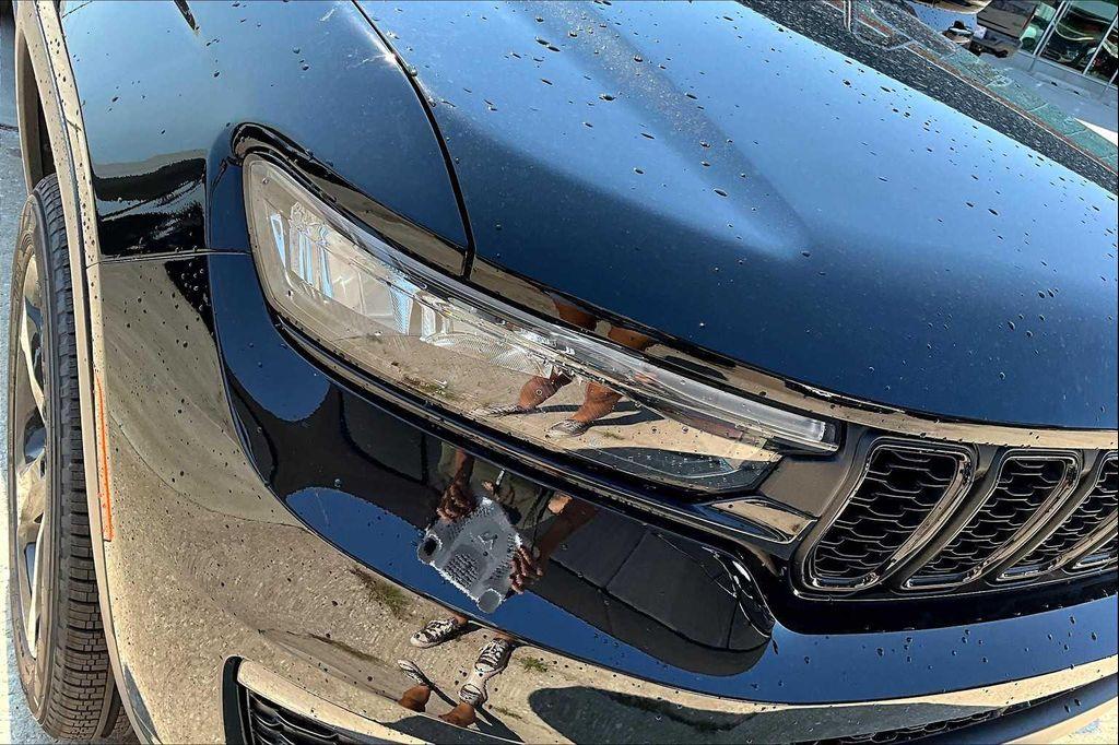 new 2025 Jeep Grand Cherokee L car, priced at $49,999