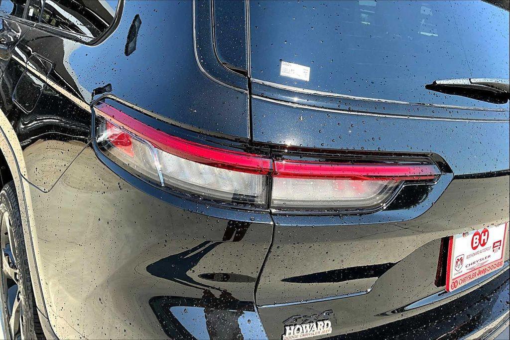 new 2025 Jeep Grand Cherokee L car, priced at $49,999