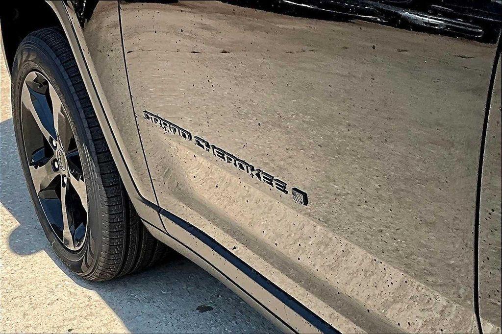 new 2025 Jeep Grand Cherokee L car, priced at $49,999