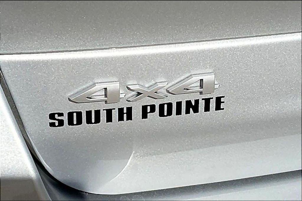 new 2025 Jeep Grand Cherokee L car, priced at $42,915