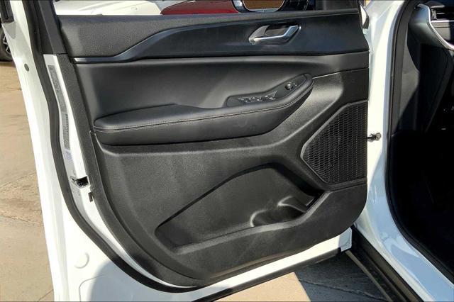 new 2025 Jeep Grand Cherokee L car, priced at $43,135