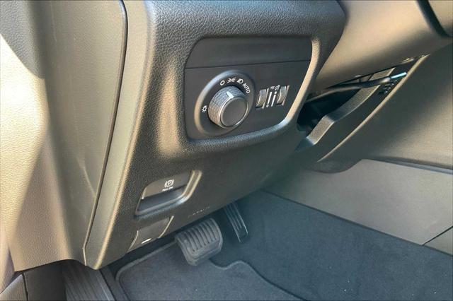 new 2025 Jeep Grand Cherokee L car, priced at $43,135