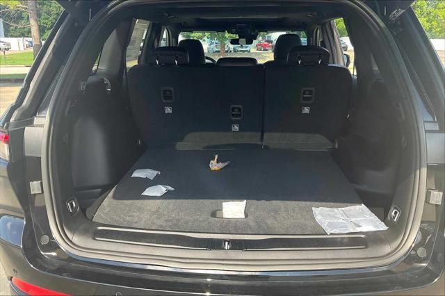 new 2025 Jeep Grand Cherokee car, priced at $44,725