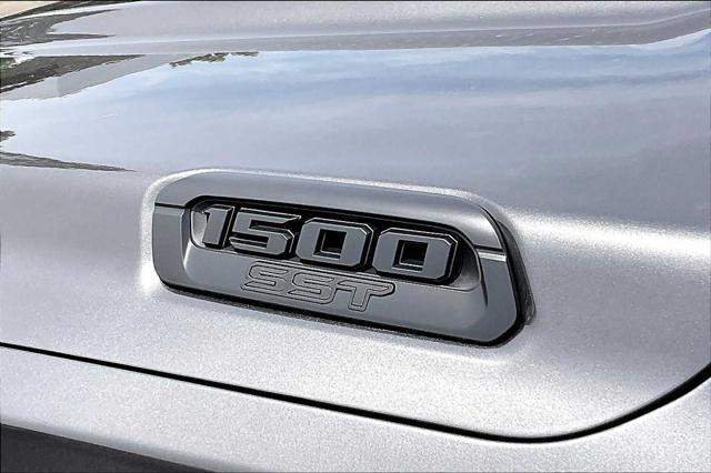 new 2025 Ram 1500 car, priced at $59,675