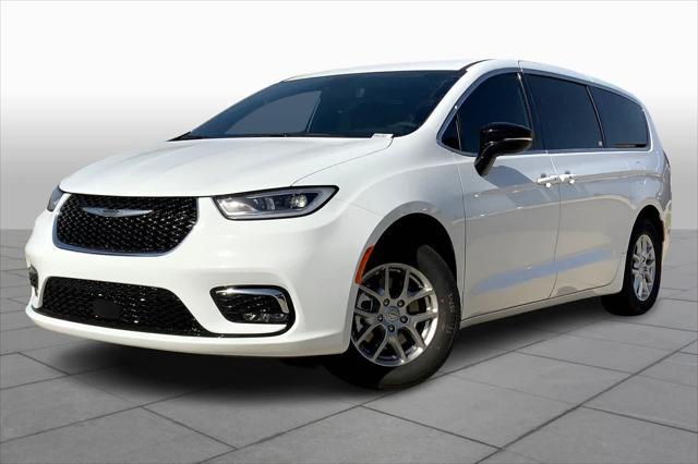 new 2025 Chrysler Pacifica car, priced at $40,445