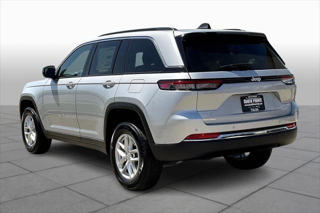 new 2025 Jeep Grand Cherokee car, priced at $40,999