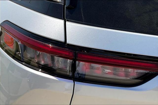 new 2025 Jeep Grand Cherokee car, priced at $40,999