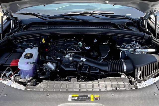 new 2025 Jeep Grand Cherokee car, priced at $40,999