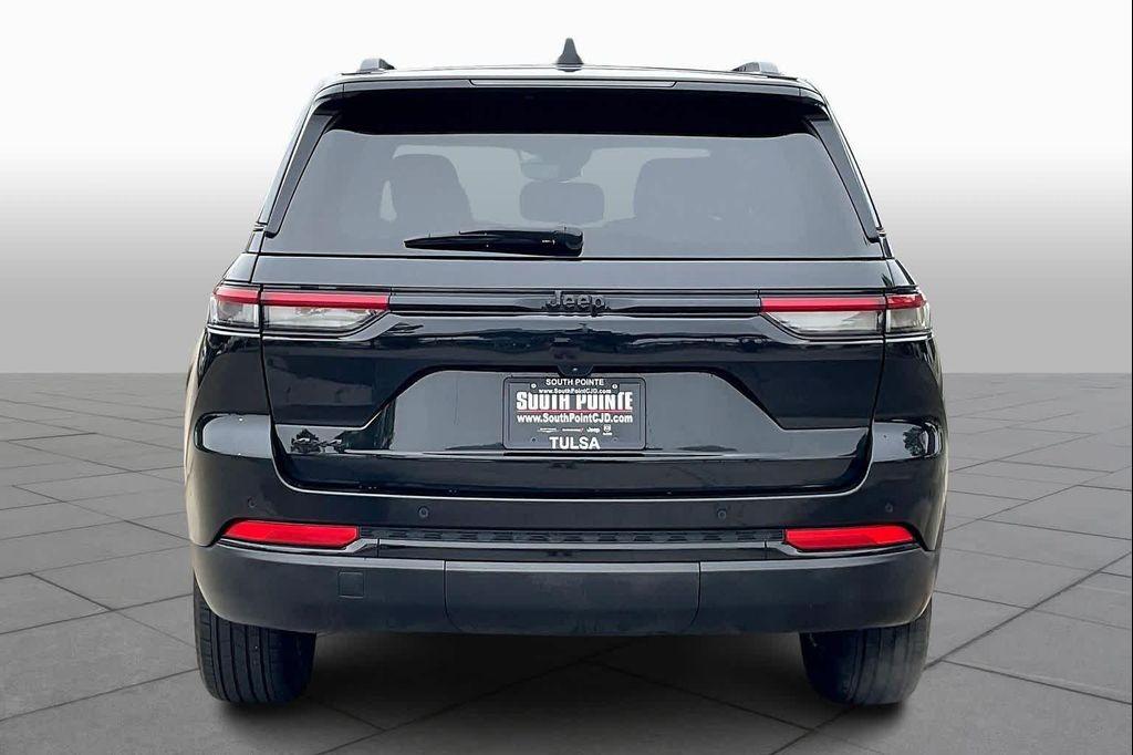 used 2024 Jeep Grand Cherokee car, priced at $30,000
