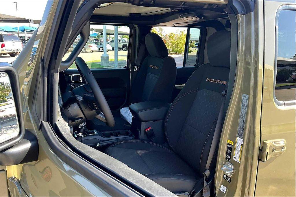 new 2025 Jeep Gladiator car, priced at $55,220