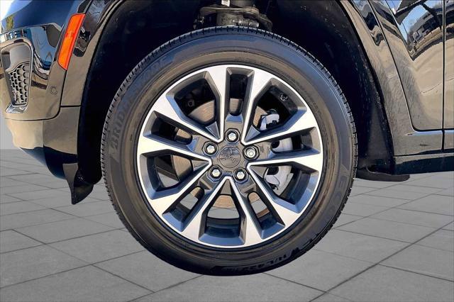 new 2025 Jeep Grand Cherokee L car, priced at $61,000