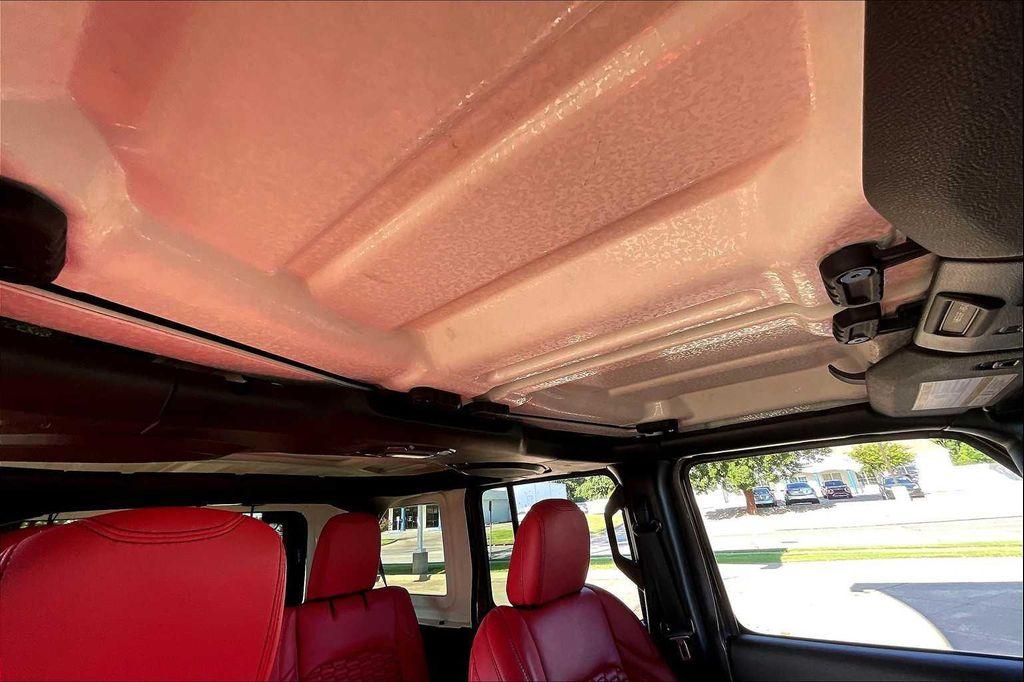 used 2021 Jeep Wrangler Unlimited car, priced at $27,999