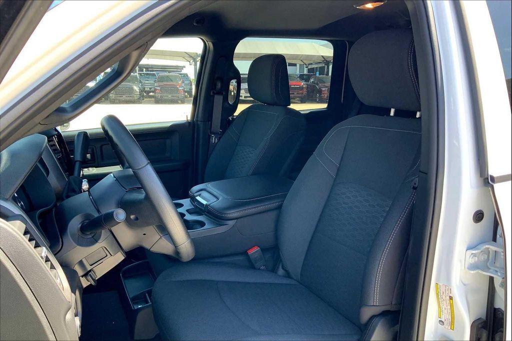 new 2025 Ram 2500 car, priced at $61,605