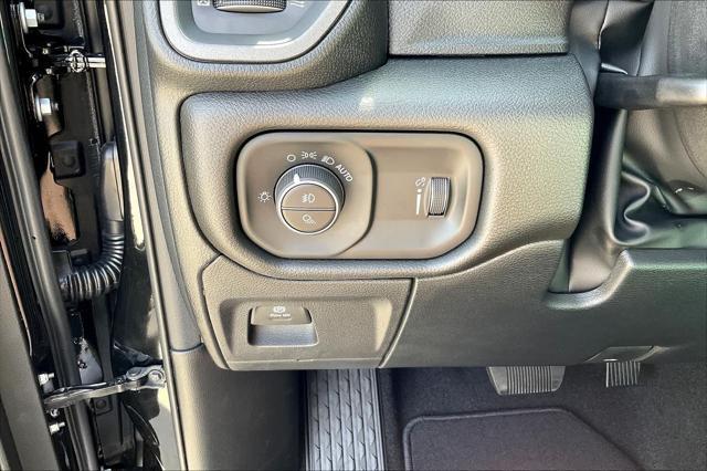 new 2025 Ram 1500 car, priced at $45,000