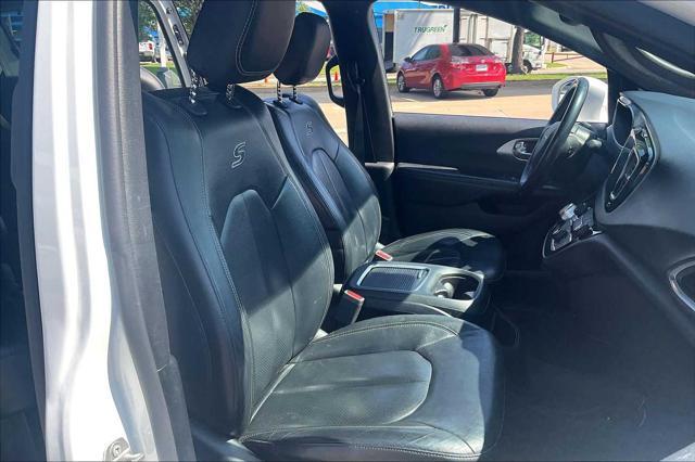 used 2019 Chrysler Pacifica car, priced at $17,999