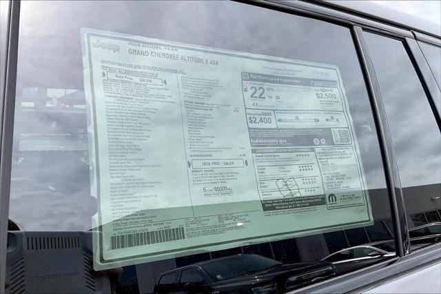 new 2025 Jeep Grand Cherokee car, priced at $45,375