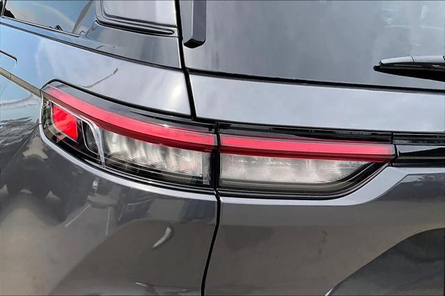 new 2025 Jeep Grand Cherokee car, priced at $45,375