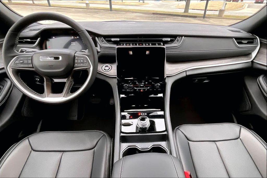 new 2025 Jeep Grand Cherokee L car, priced at $49,535