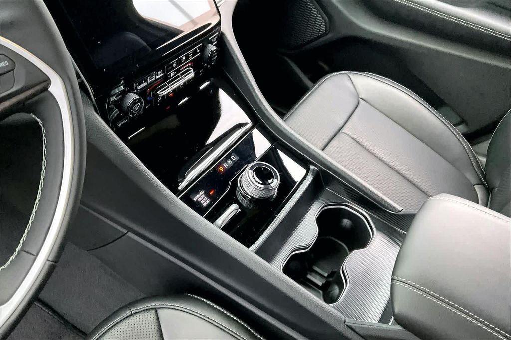 new 2025 Jeep Grand Cherokee L car, priced at $49,535