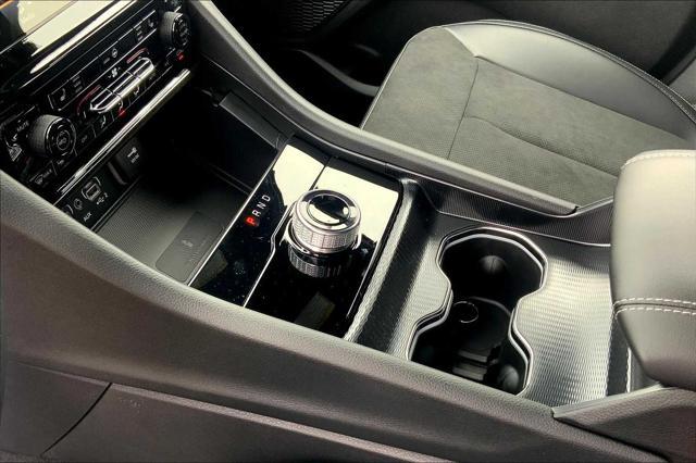 new 2025 Jeep Grand Cherokee car, priced at $40,380
