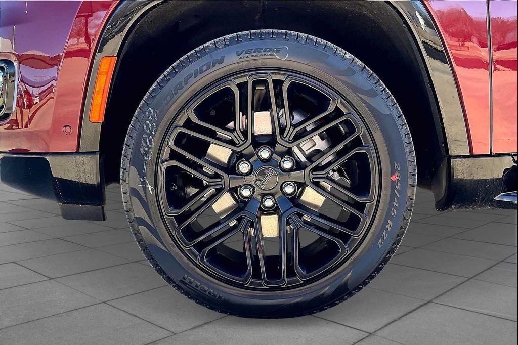 new 2025 Jeep Wagoneer car, priced at $70,999