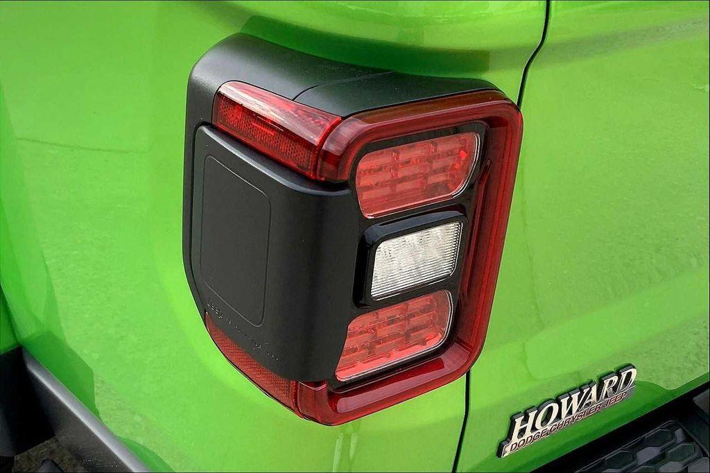 new 2025 Jeep Gladiator car, priced at $51,647