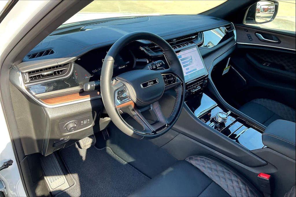 new 2025 Jeep Grand Cherokee L car, priced at $64,945