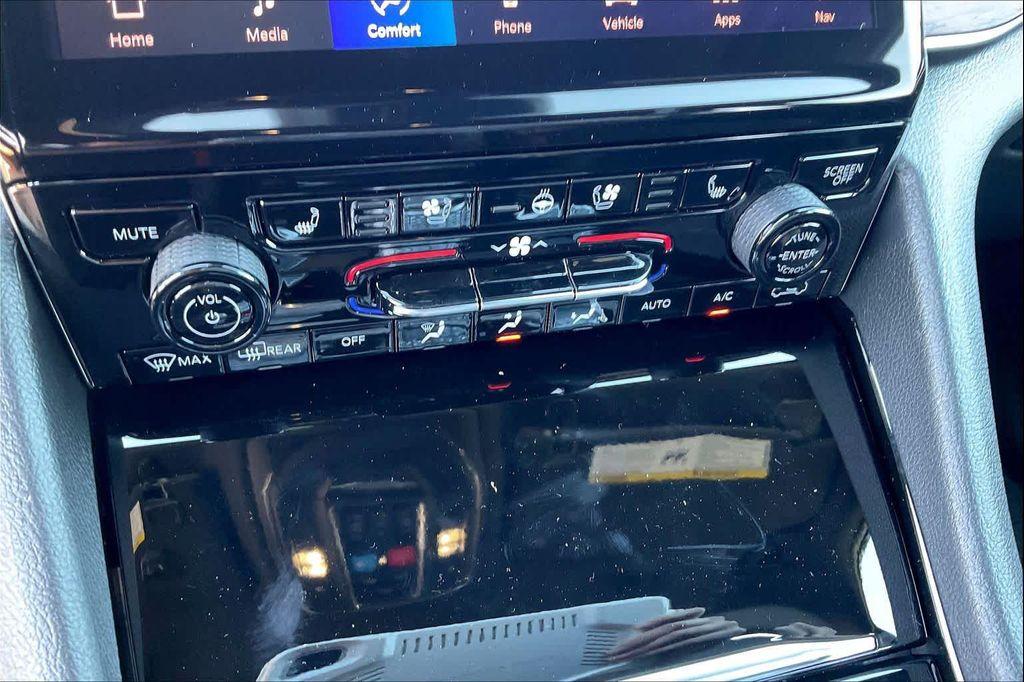 new 2025 Jeep Grand Cherokee L car, priced at $64,945