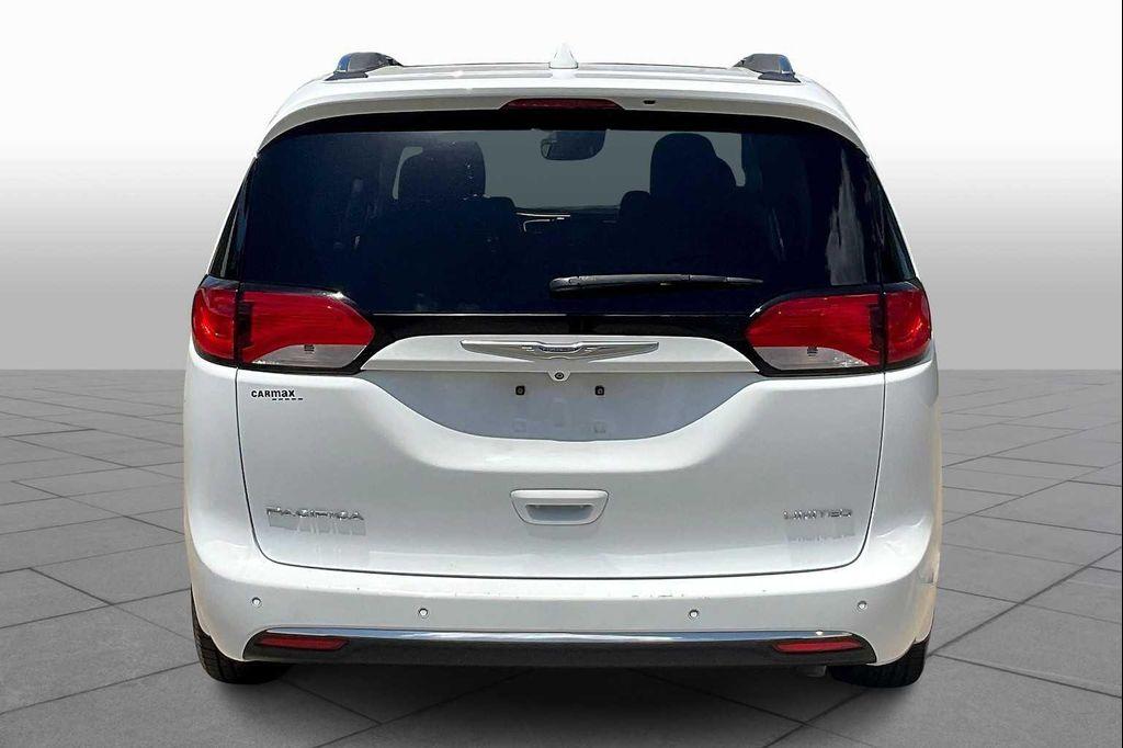 used 2018 Chrysler Pacifica car, priced at $17,999