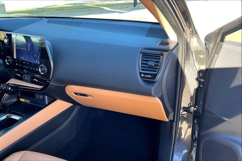 used 2025 Lexus NX 250 car, priced at $38,999