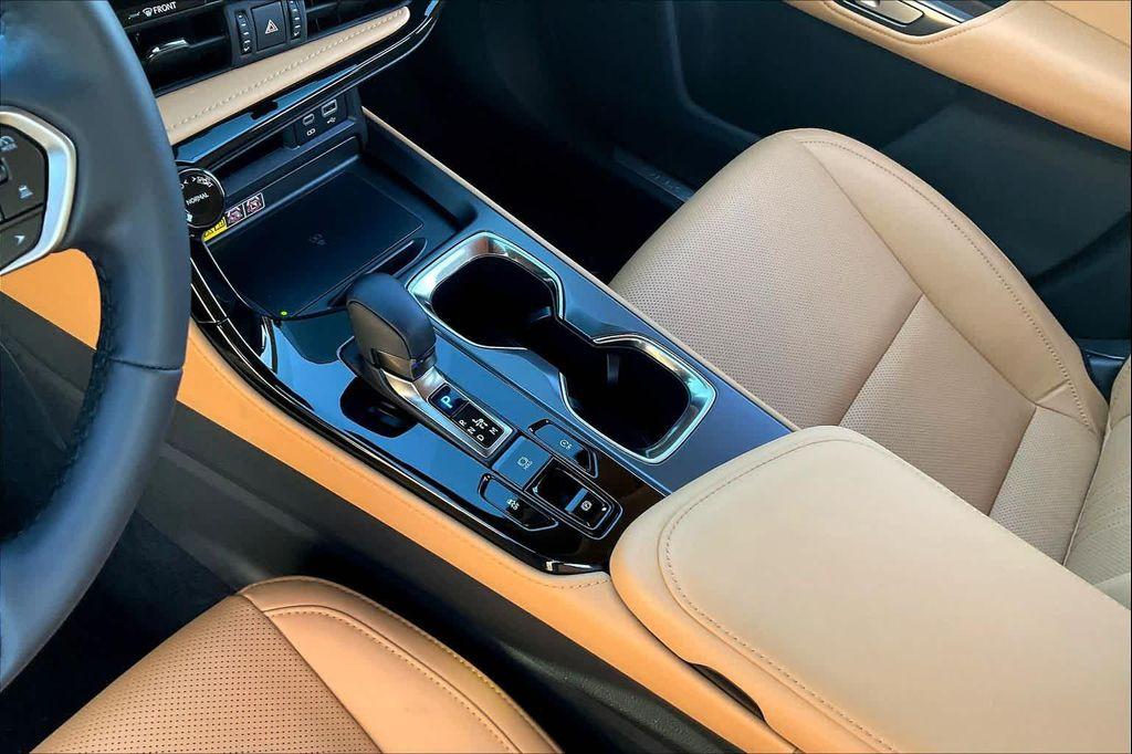 used 2025 Lexus NX 250 car, priced at $38,999