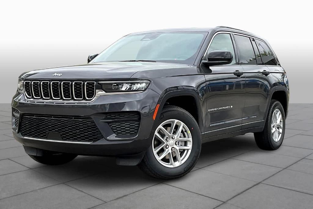 new 2024 Jeep Grand Cherokee car, priced at $38,000