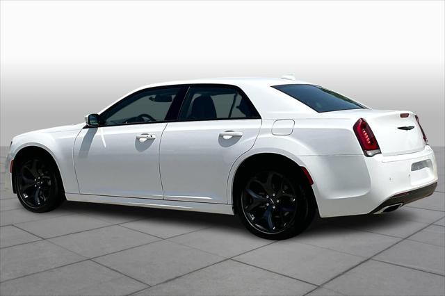 used 2022 Chrysler 300 car, priced at $25,999