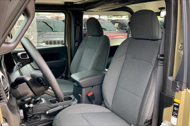 new 2025 Jeep Wrangler car, priced at $35,250
