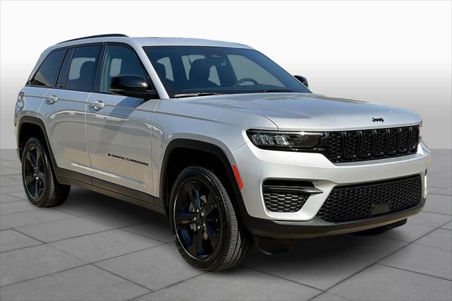 new 2025 Jeep Grand Cherokee car, priced at $43,000