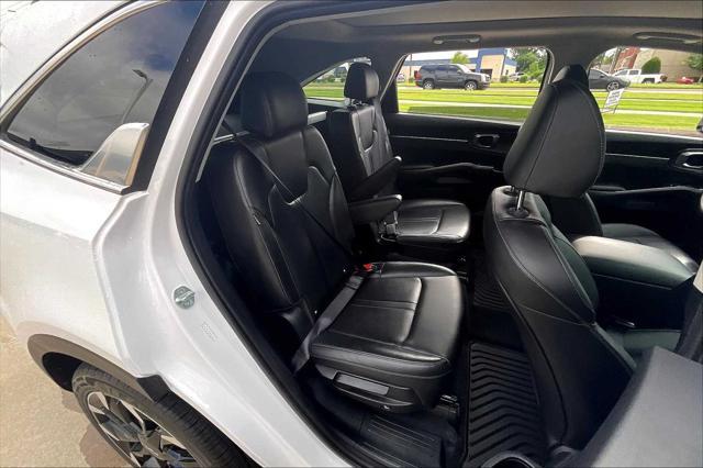 used 2024 Kia Sorento car, priced at $33,496