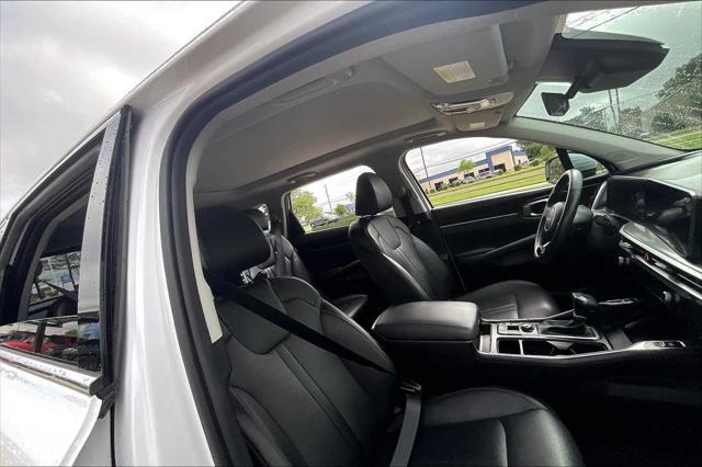 used 2024 Kia Sorento car, priced at $33,496