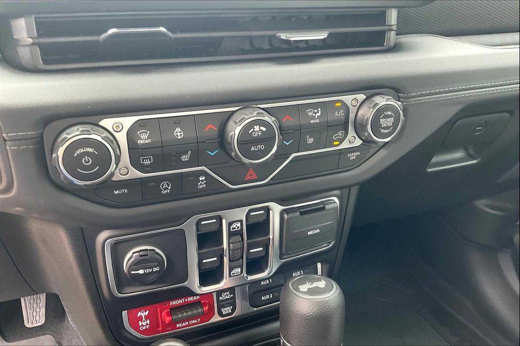 new 2025 Jeep Wrangler car, priced at $58,285